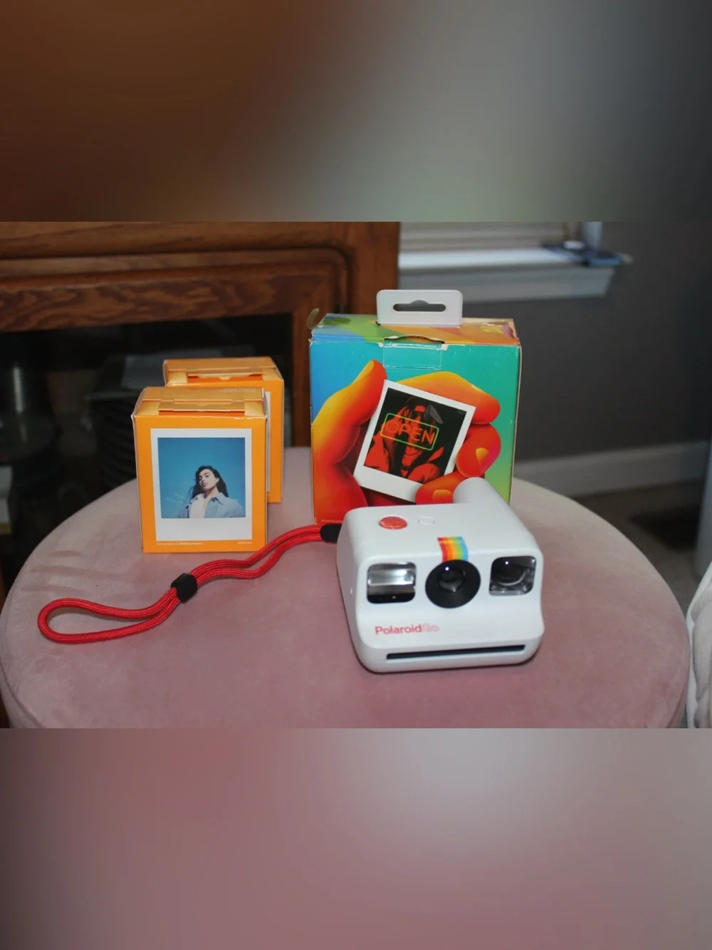 Polaroid Go gen 2 Instant Camera with film